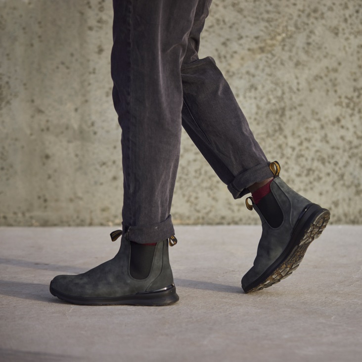 Men's Active Chelsea Boots Rustic Black Fashion Blundstone