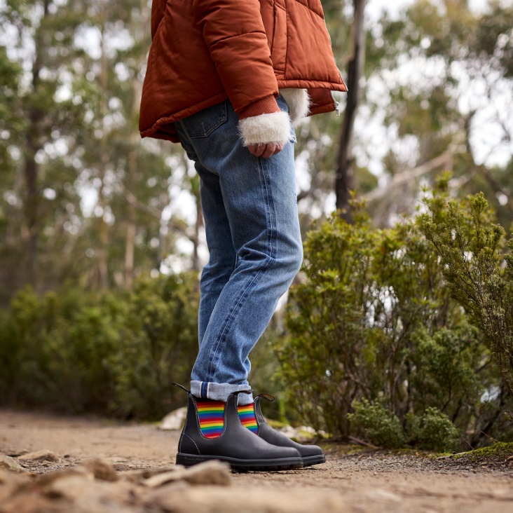 Fashion Blundstone Women's Originals Chelsea Boots Black/Rainbow