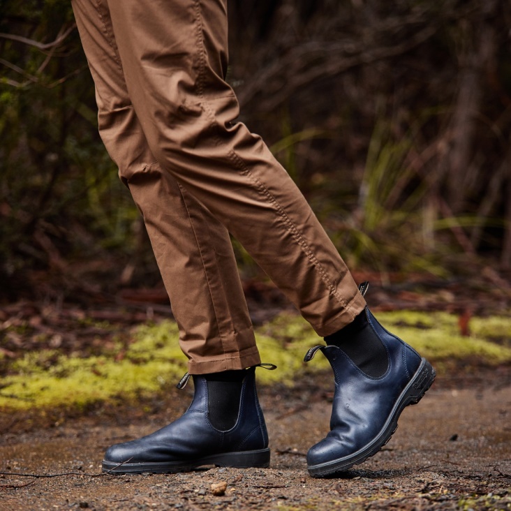 Men's Classics Chelsea Boots Navy Fashion Blundstone