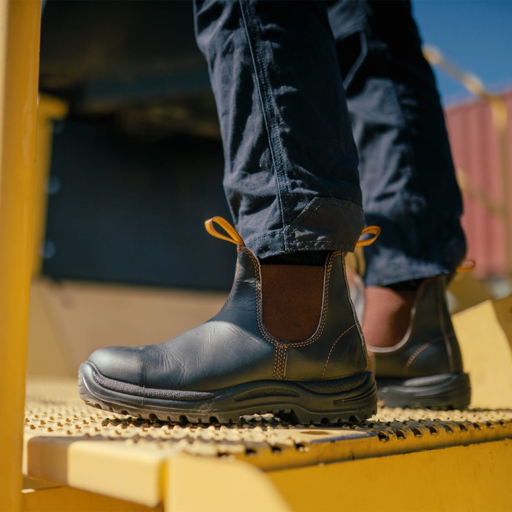 Work Series Chelsea Boots Stout Brown Fashion Blundstone