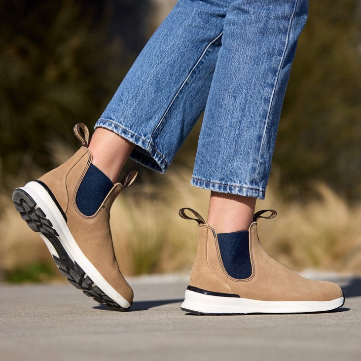 Women's Active Chelsea Boots Sand/Navy Fashion Blundstone
