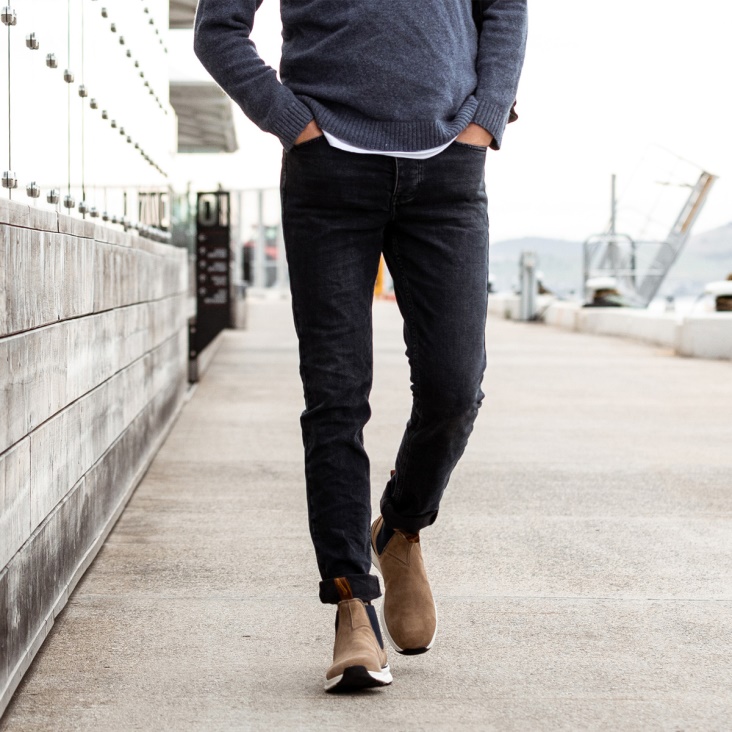 Men's Active Chelsea Boots Sand/Navy Fashion Blundstone